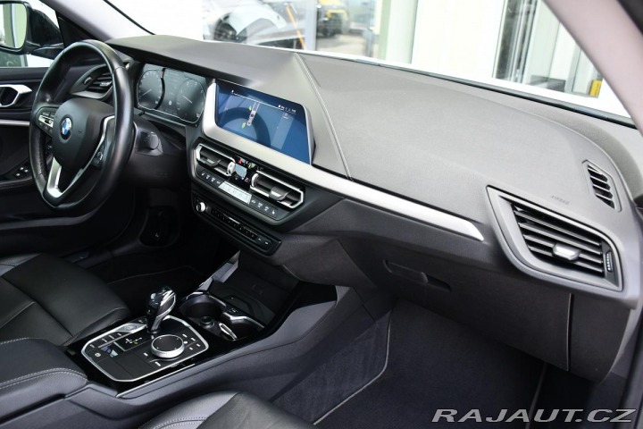 BMW 2 218d TAŽNÉ LED CARPLAY 1M 2021