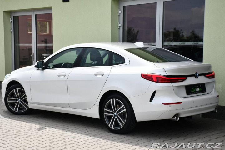 BMW 2 218d TAŽNÉ LED CARPLAY 1M 2021