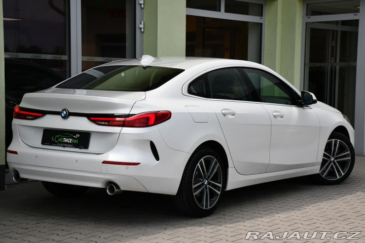 BMW 2 218d TAŽNÉ LED CARPLAY 1M 2021