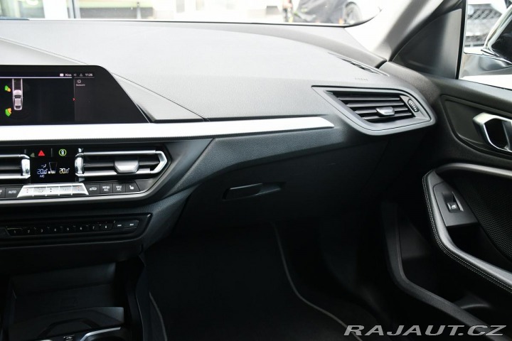 BMW 2 218d TAŽNÉ LED CARPLAY 1M 2021