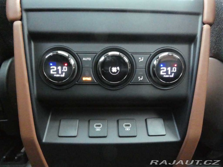 Land Rover Defender 110 4,4 OCTA P635 2025