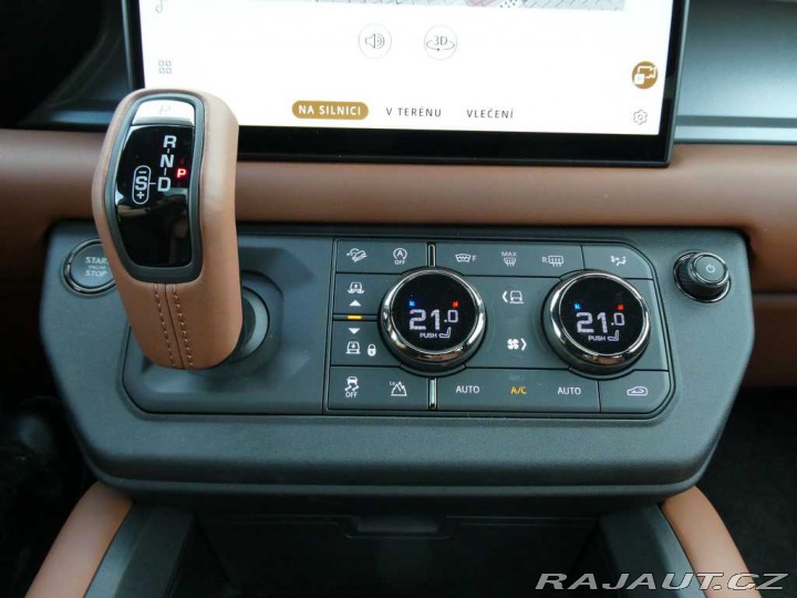 Land Rover Defender 110 4,4 OCTA P635 2025