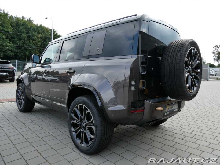 Land Rover Defender 110 4,4 OCTA P635 2025