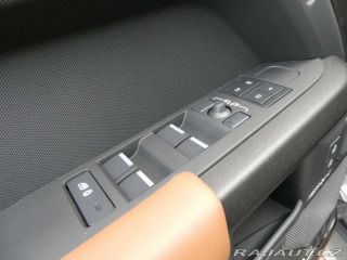 Land Rover Defender 110 4,4 OCTA P635 2025