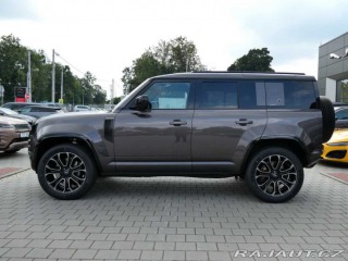 Land Rover Defender 110 4,4 OCTA P635 2025