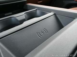 Land Rover Defender 110 4,4 OCTA P635 2025