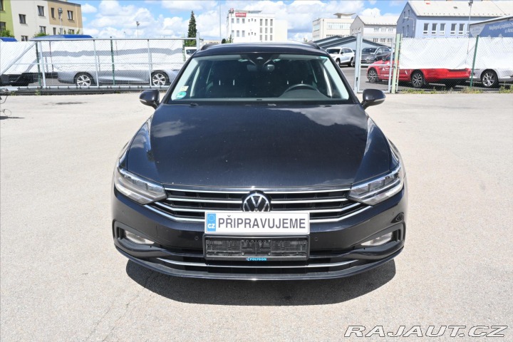 Volkswagen Passat 2,0 TDI 110 kW DSG BUSINE 2022