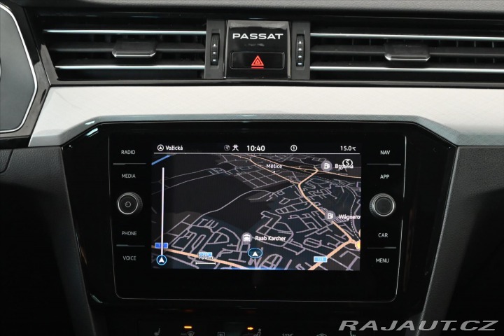 Volkswagen Passat 2,0 TDI 110 kW DSG BUSINE 2022