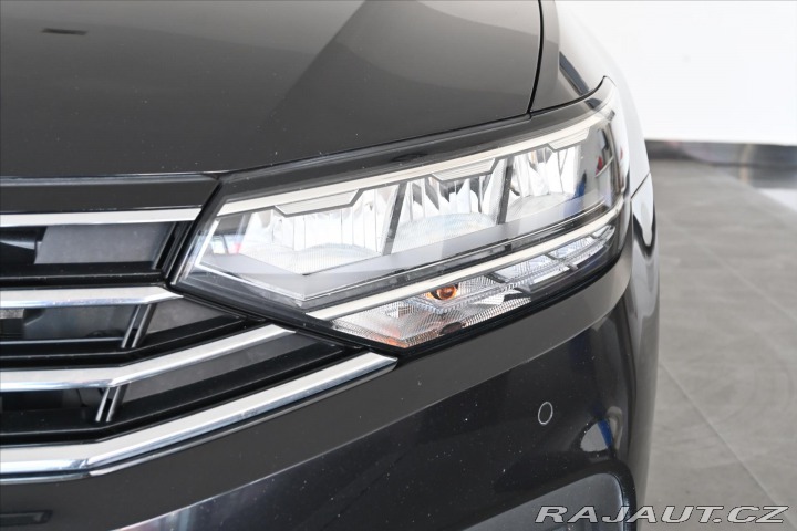 Volkswagen Passat 2,0 TDI 110 kW DSG BUSINE 2022