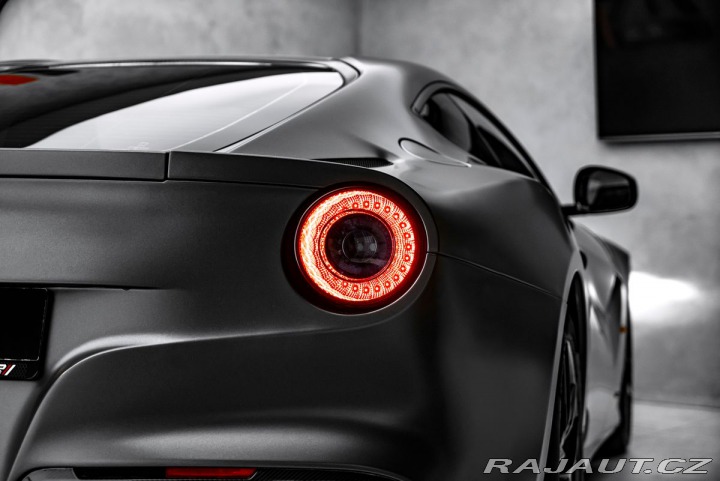 Ferrari Ostatní modely F12 Berlinetta 6.3 V12 (PA7) 2015