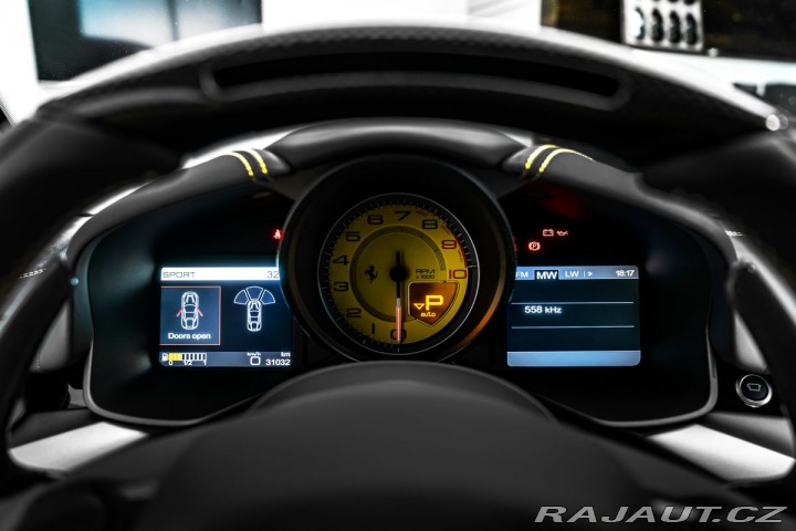 Ferrari Ostatní modely F12 Berlinetta 6.3 V12 (PA7) 2015