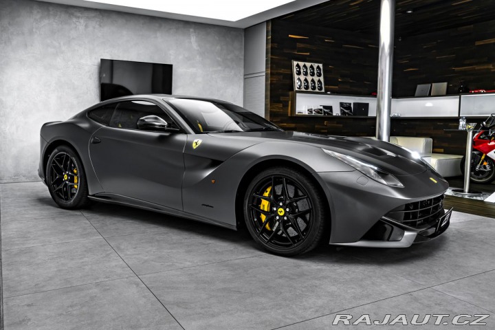 Ferrari Ostatní modely F12 Berlinetta 6.3 V12 (PA7) 2015