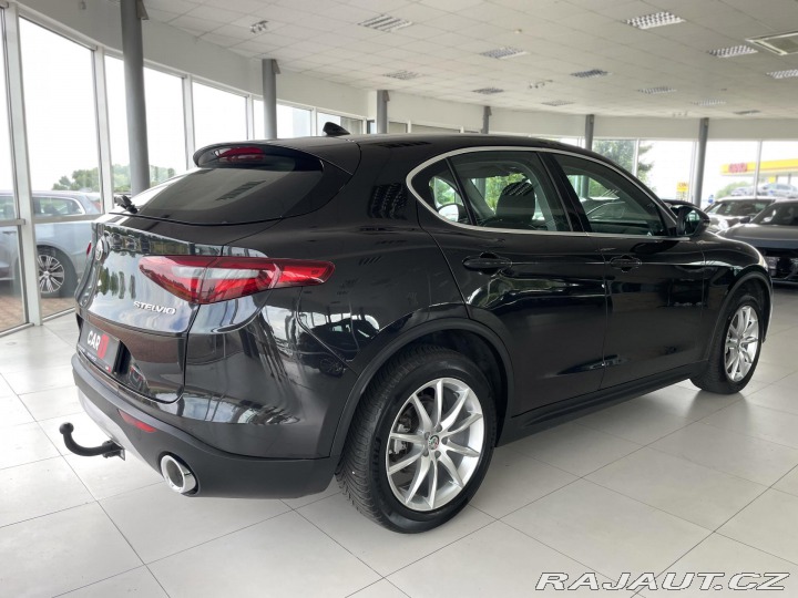Alfa Romeo Stelvio 1800
