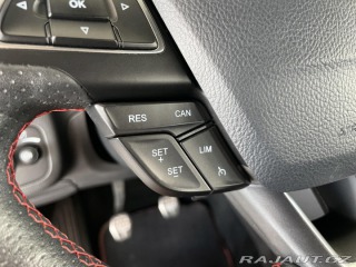 Ford Kuga  1800