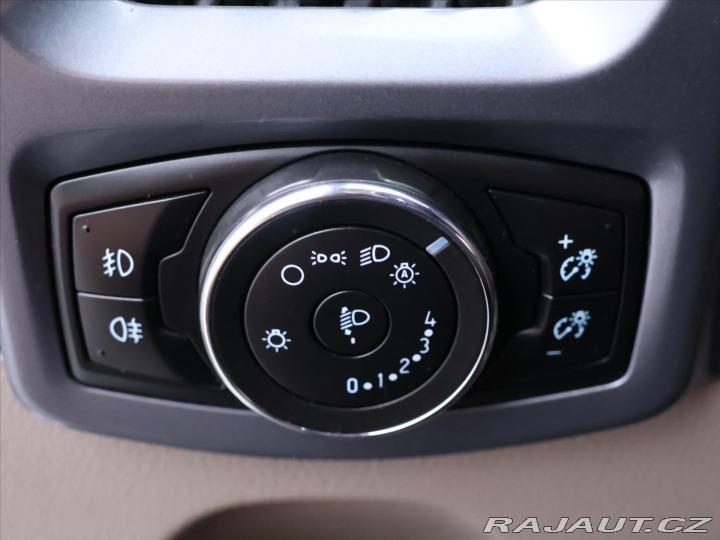 Ford Tourneo Custom 2,2 TDCi 92kW 8-Míst CZ T 2014