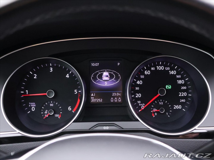 Volkswagen Passat 2,0 TDI 176kW DSG 4M High 2015