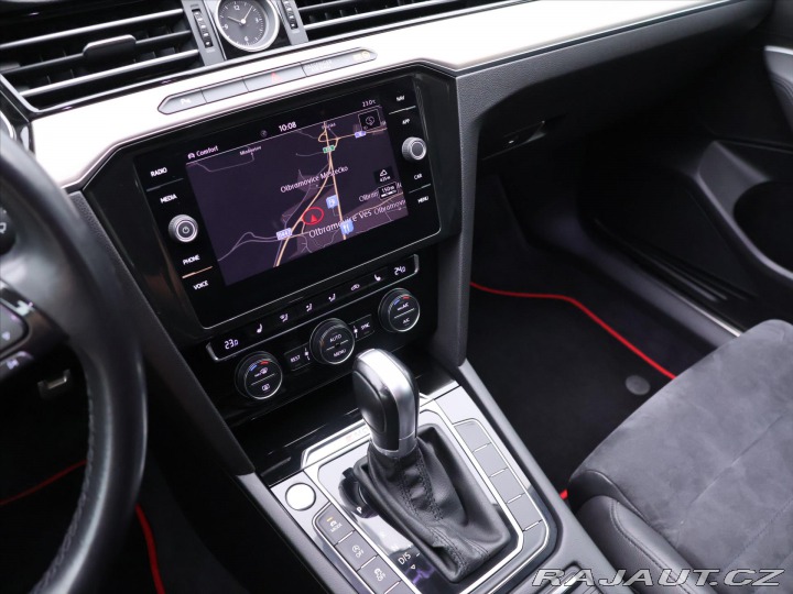 Volkswagen Passat 2,0 TDI 176kW DSG 4M High 2015
