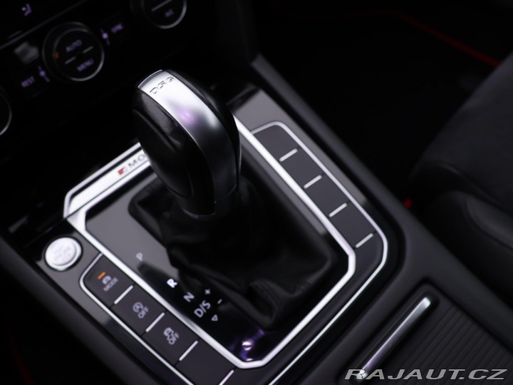 Volkswagen Passat 2,0 TDI 176kW DSG 4M High 2015