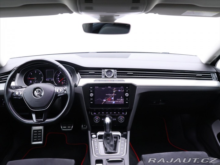 Volkswagen Passat 2,0 TDI 176kW DSG 4M High 2015