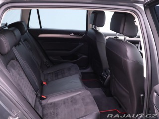 Volkswagen Passat 2,0 TDI 176kW DSG 4M High 2015