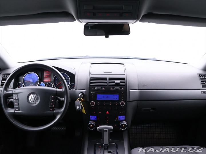 Volkswagen Touareg 3,0 TDI V6 176kW 4M CZ Ta 2010