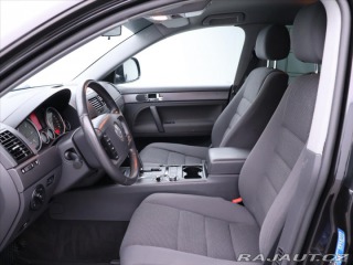 Volkswagen Touareg 3,0 TDI V6 176kW 4M CZ Ta 2010