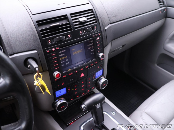 Volkswagen Touareg 2,5 TDI 128kW Aut.klima S 2004