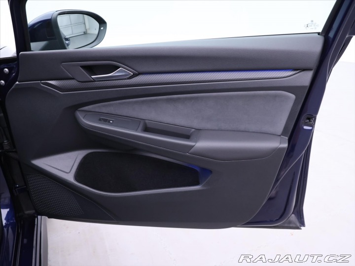 Volkswagen Golf 1,5 TSI 110kW DSG R-Line 2020