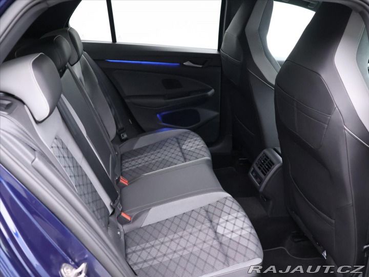 Volkswagen Golf 1,5 eTSI 110kW DSG R-Line 2020
