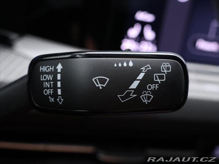 Volkswagen Golf 1,5 TSI 110kW DSG R-Line 2020