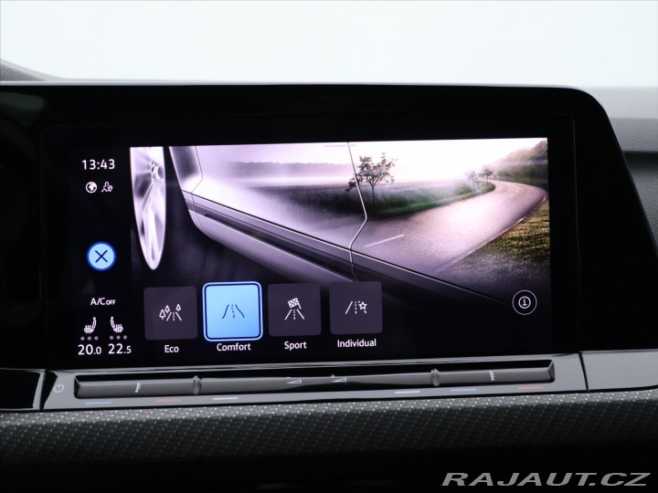 Volkswagen Golf 1,5 eTSI 110kW DSG R-Line 2020