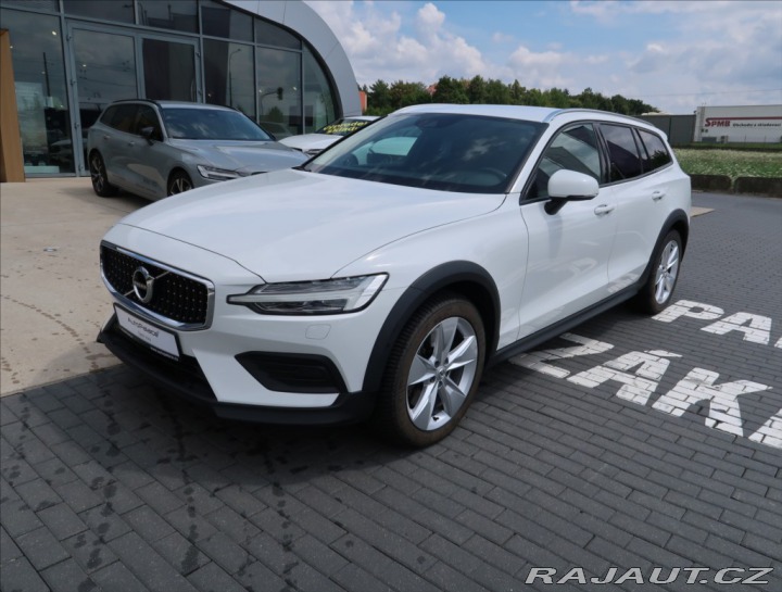 Volvo V60 2,0 D4 AWD AUT CROSS COUN 2019