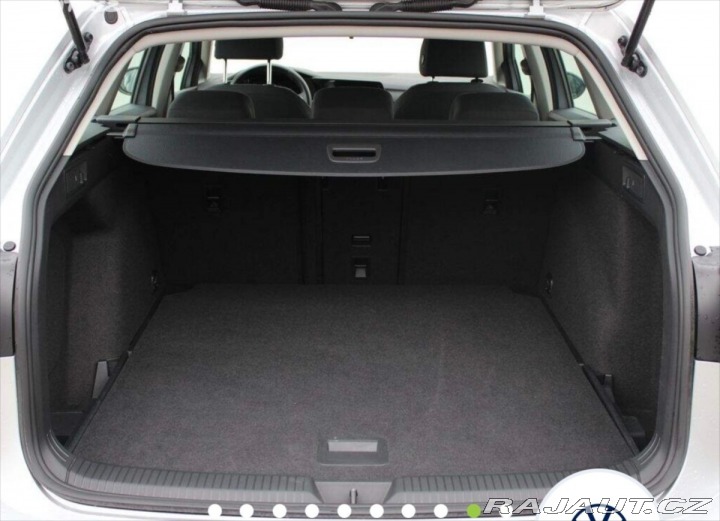 Volkswagen Golf 1,0 Variant DSG 1.0 eTS 1800