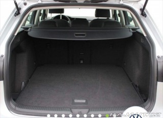 Volkswagen Golf 1,0 Variant DSG 1.0 eTS 1800