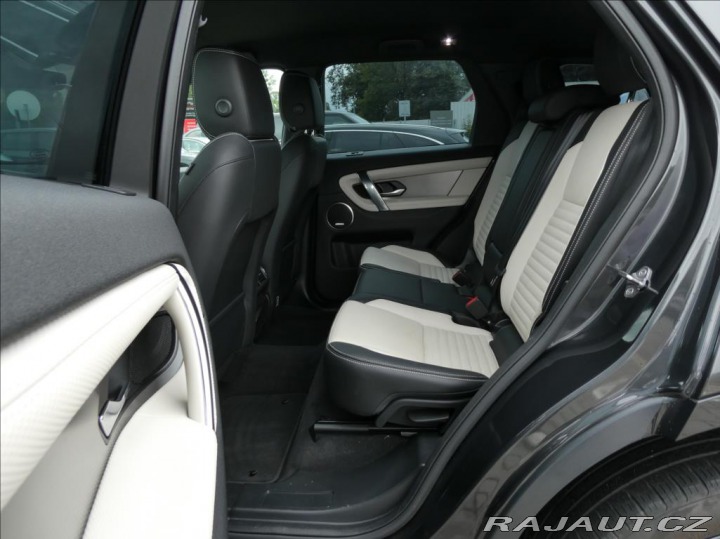 Land Rover Discovery Sport 1,5 P300e R-Dynamic SE,1M 2023
