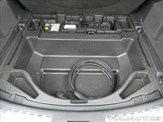 Land Rover Discovery Sport 1,5 P300e R-Dynamic SE,1M 2023