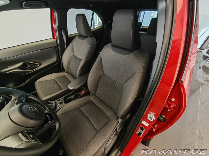Toyota Yaris Cross 1.5 TNGA HEV 116 - 1 CVT 2025