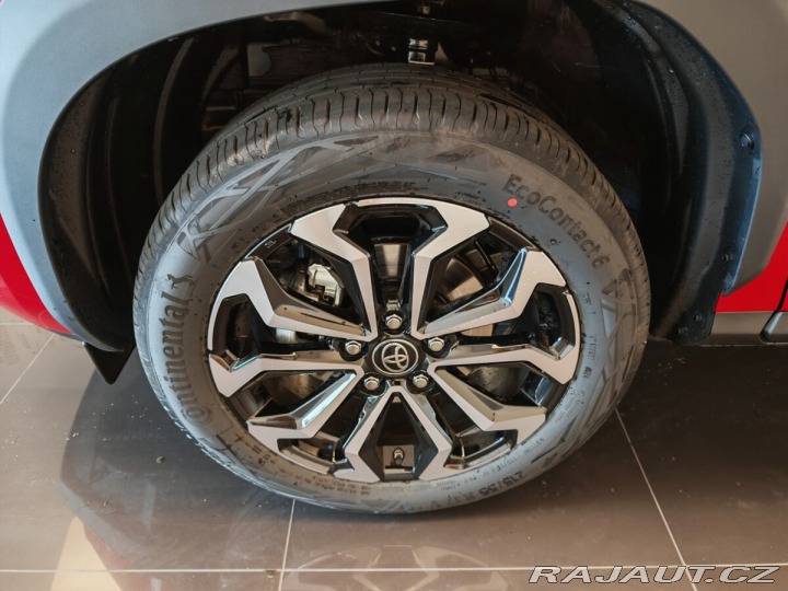 Toyota Yaris Cross 1.5 TNGA HEV Style 4x4 2025