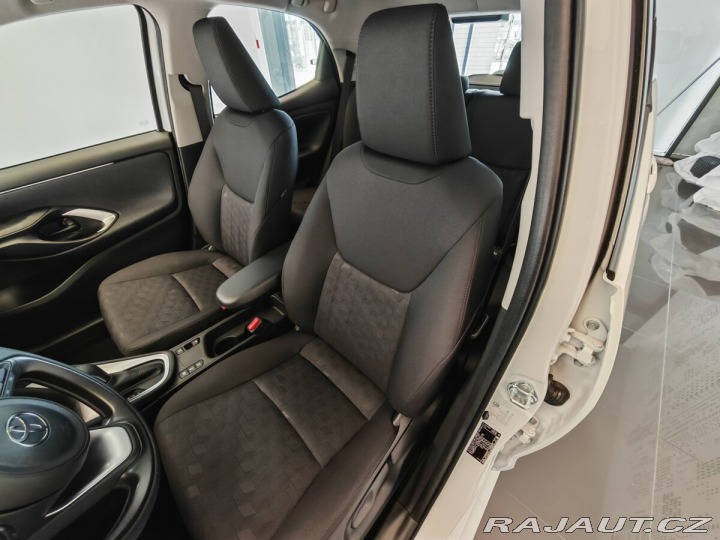 Toyota Yaris 1.5 TNGA HEV 116 - 1 CVT 2024
