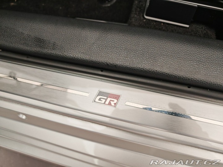 Toyota Corolla 1.8 GR SPORT 2025