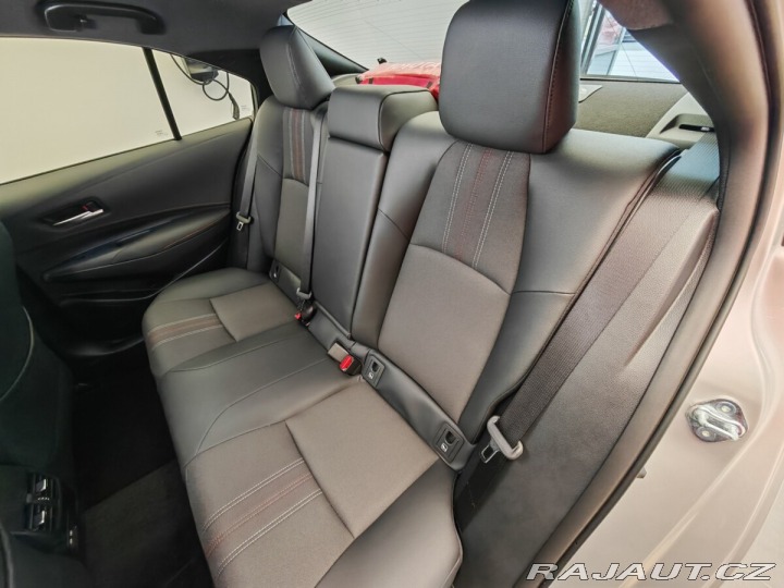 Toyota Corolla 1.8 GR SPORT 2025