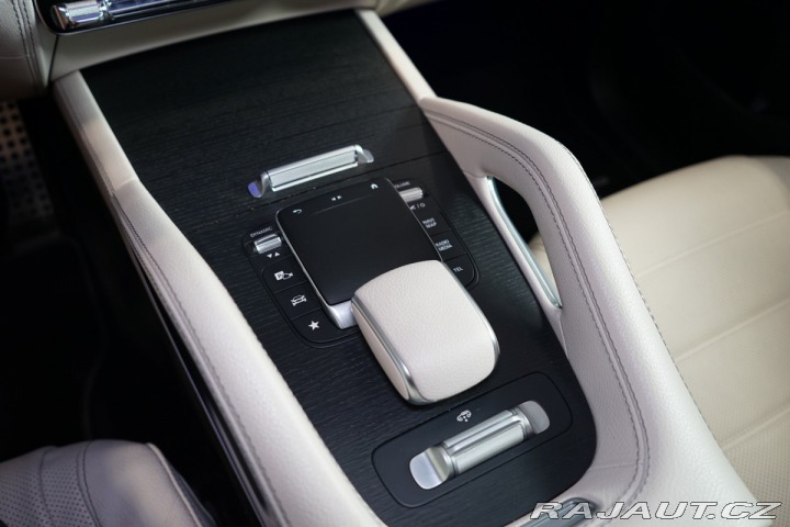 Mercedes-Benz GLS 400d*4M*PANO*BURM*7-MÍST* 2023