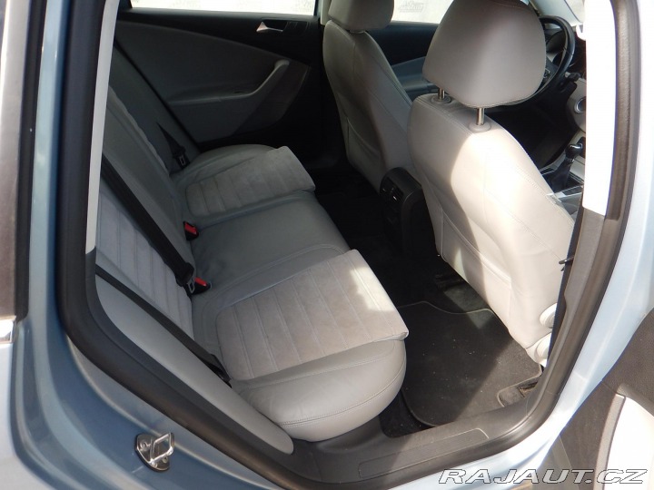 Volkswagen Passat 2.0 TDI, NAVI, DIGIKLIMA 2009