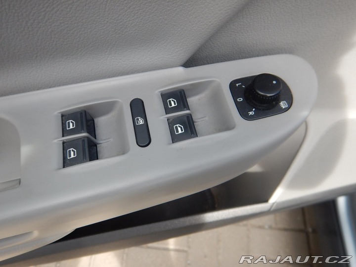 Volkswagen Passat 2.0 TDI, NAVI, DIGIKLIMA 2009