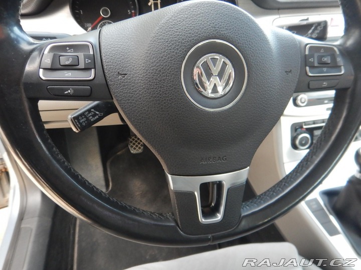 Volkswagen Passat 2.0 TDI, NAVI, DIGIKLIMA 2009