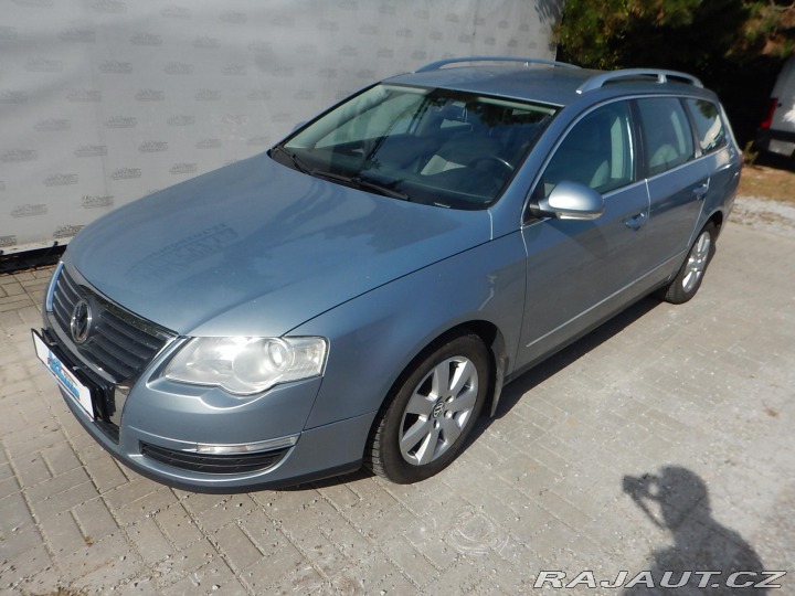 Volkswagen Passat 2.0 TDI, NAVI, DIGIKLIMA 2009
