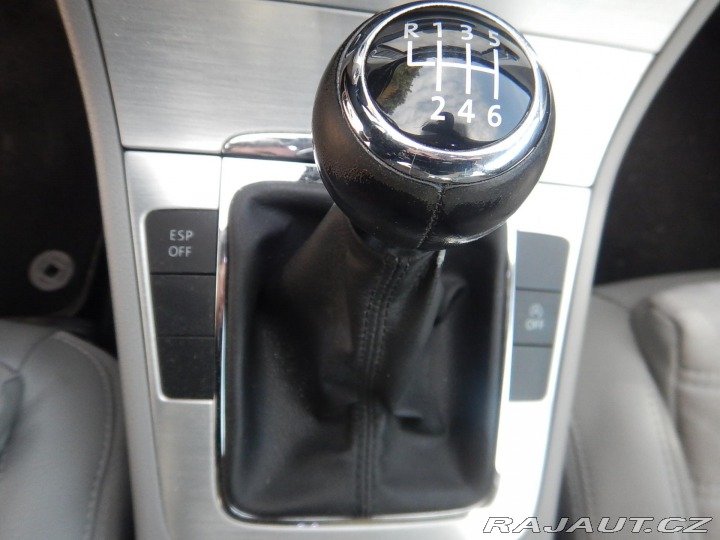 Volkswagen Passat 2.0 TDI, NAVI, DIGIKLIMA 2009