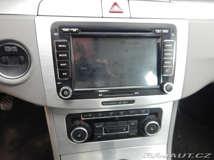 Volkswagen Passat 2.0 TDI, NAVI, DIGIKLIMA 2009