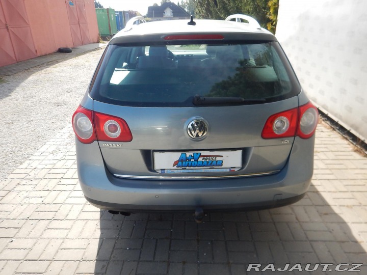 Volkswagen Passat 2.0 TDI, NAVI, DIGIKLIMA 2009