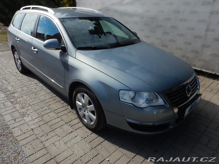 Volkswagen Passat 2.0 TDI, NAVI, DIGIKLIMA 2009